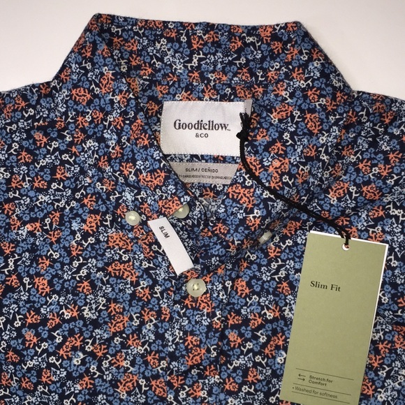 Slim fit Button up top Size Small - Picture 2 of 6